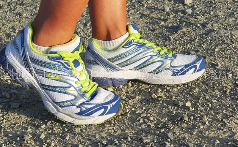 意昂3手机登录官方网站中文在线运动鞋与运动袜：打造舒适运动体验的完美搭档