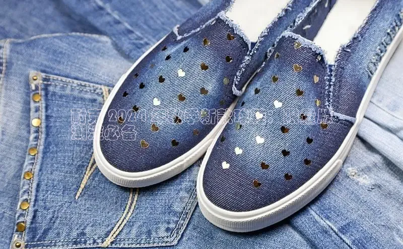 易昂体育3百度教育耐克 2024 年秋季新款球鞋：限量版
潮流必备