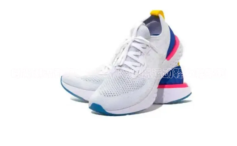 时尚潮流引领：2025春季斐乐运动鞋女鞋系列